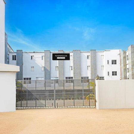 Готель Super Townhouse Mancheswar Industrial Estate Бхубанешвар Екстер'єр фото